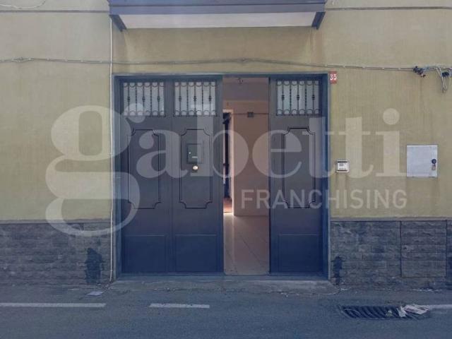 Locale Commerciale in affitto a Viagrande, Sicilia