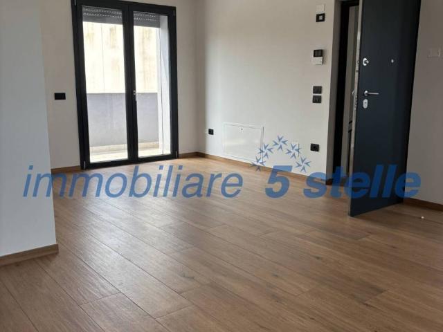 Locale Commerciale in affitto a Vicenza, Veneto