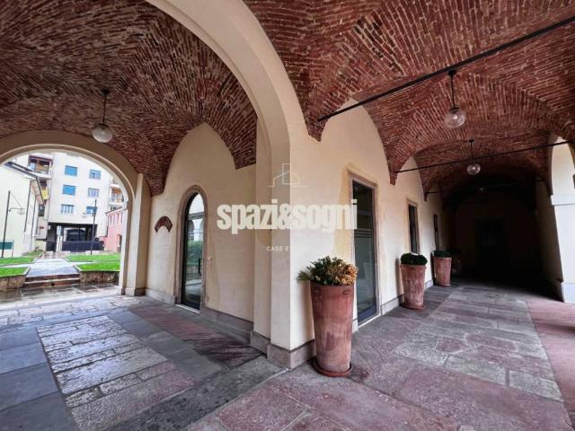 Locale Commerciale in affitto a San Felice, Vicenza