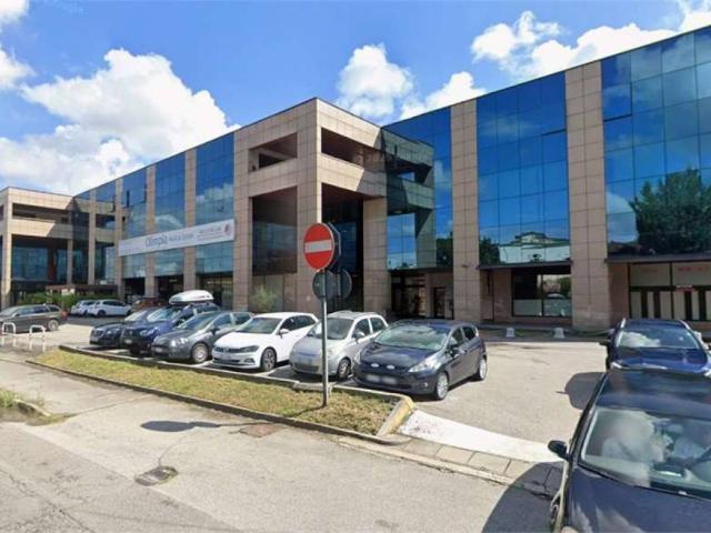 Locale Commerciale in affitto a Vicenza, Veneto