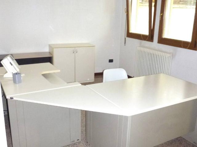 Locale Commerciale in affitto a San Pio X, Vicenza