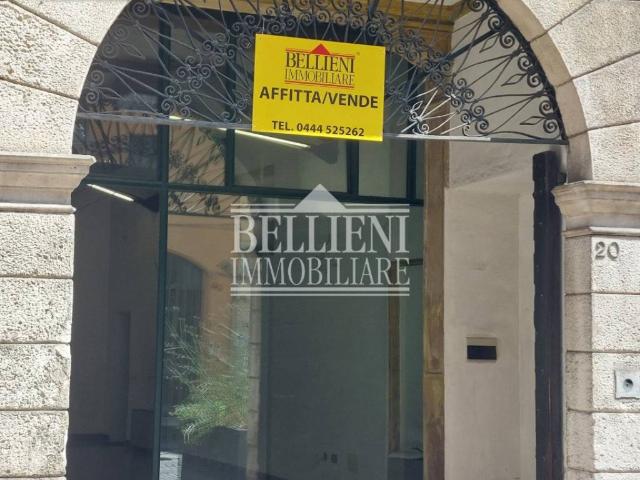 Locale Commerciale in affitto a Vicenza, Veneto
