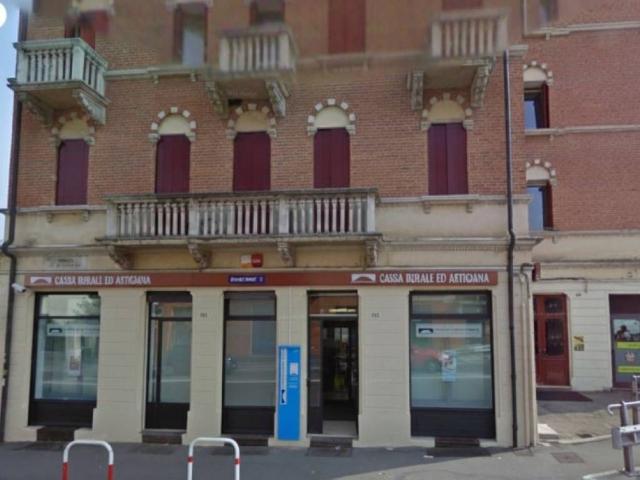 Locale Commerciale in affitto a Borgo Berga, Vicenza