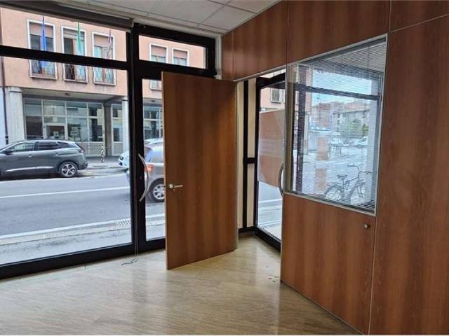 Locale Commerciale in affitto a Vicenza, Veneto