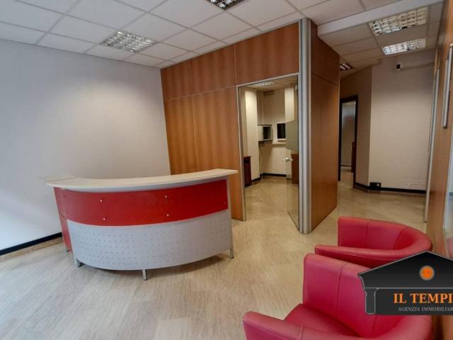 Locale Commerciale in affitto a Vicenza, Veneto