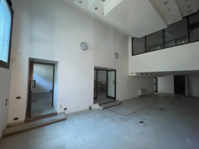 Locale Commerciale in affitto a San Biagio, Vicenza