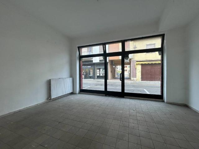 Locale Commerciale in affitto a Cascina Canali, Vidigulfo