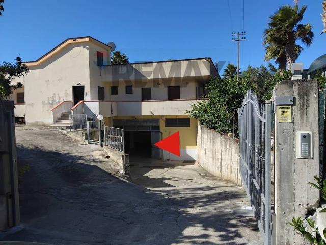 Locale Commerciale in affitto a Puglia, Foggia