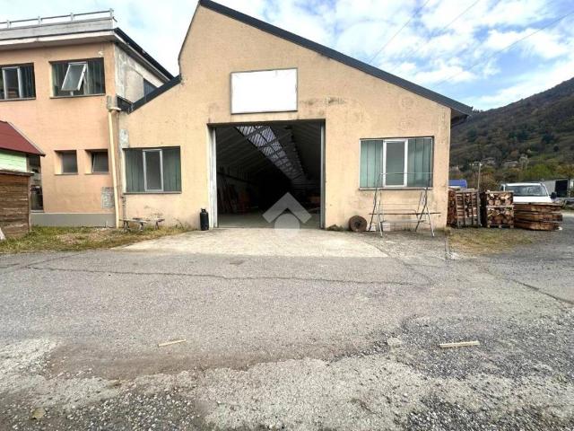 Locale Commerciale in affitto a Martina, Vigano San Martino