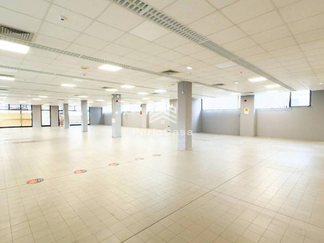 Locale Commerciale in affitto a Vigevano, Lombardia
