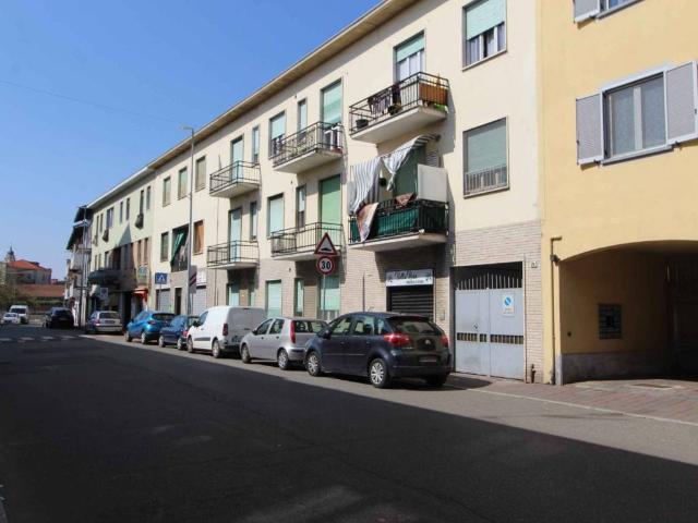 Locale Commerciale in vendita a Vigevano, Lombardia