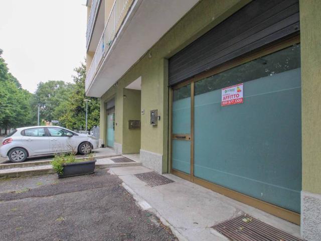 Locale Commerciale in affitto a Unione di comuni Terre di Castelli, Vignola