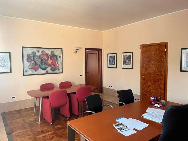 Locale Commerciale in affitto a Vigodarzere, Veneto