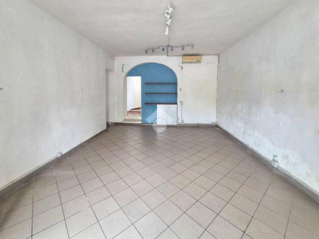 Locale Commerciale in affitto a Vigolzone, Reggio Emilia