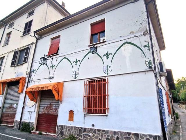 Locale Commerciale in affitto a Vigolzone, Reggio Emilia
