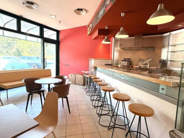 Locale Commerciale in affitto a Borgo Rurale Fratelli Grinzato, Vigonza