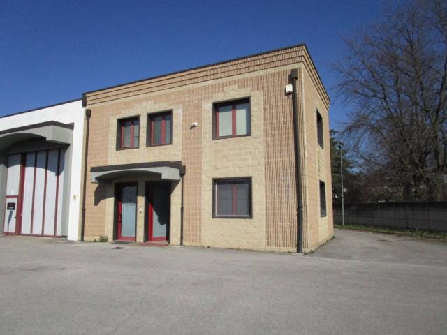 Locale Commerciale in affitto a Vigonza, Peraga