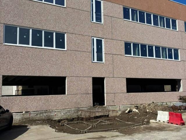 Locale Commerciale in affitto a Villa Literno, Campania