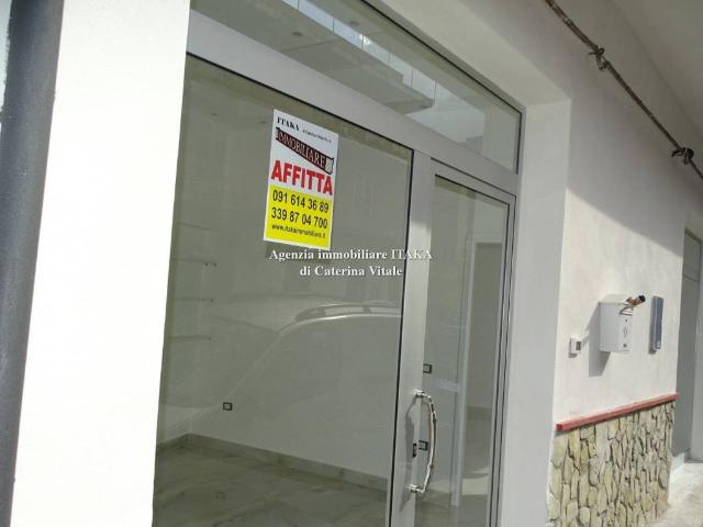 Locale Commerciale in affitto a Villabate, Sicilia