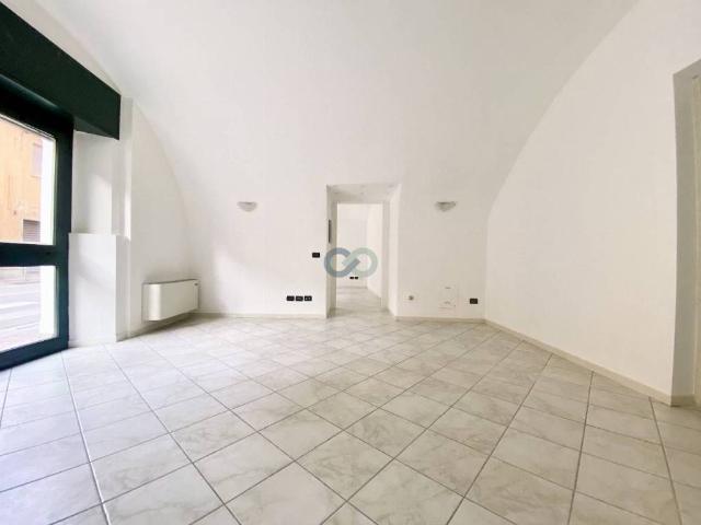 Locale Commerciale in vendita a Comunità montana della Valle Sabbia, Villanuova Sul Clisi