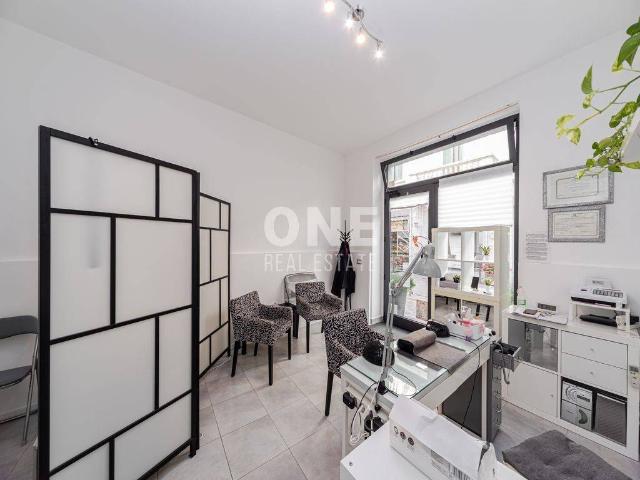 Locale Commerciale in affitto a Sant'Alessandro, Villasanta