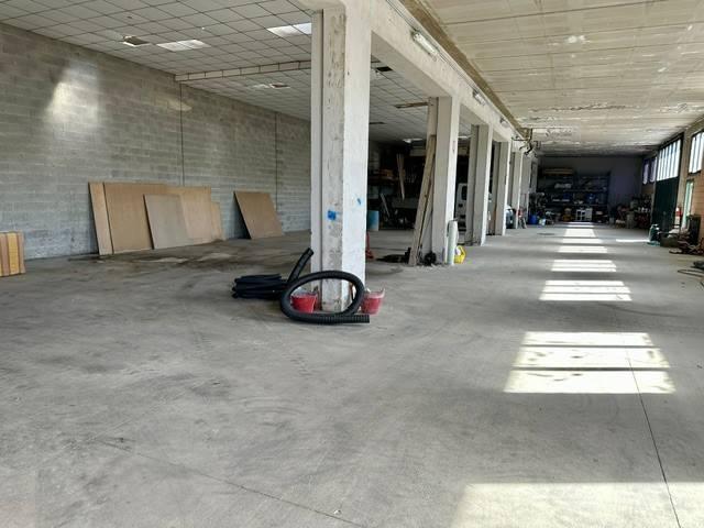 Locale Commerciale in affitto a San Fiorano, Villasanta