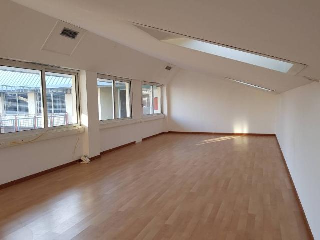 Locale Commerciale in affitto a Villorba