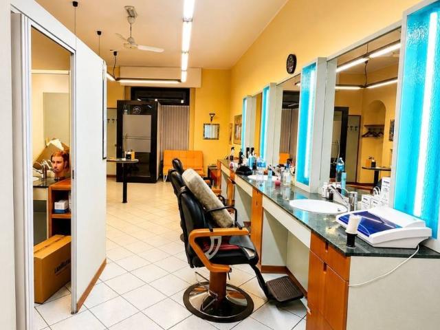Locale Commerciale in affitto a San Maurizio, Vimercate