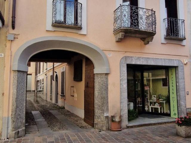 Locale Commerciale in affitto a San Maurizio, Vimercate