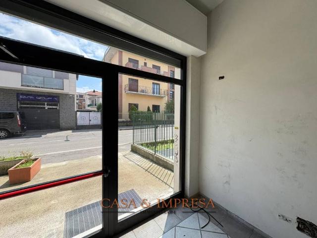 Locale Commerciale in affitto a Vimodrone, Lombardia