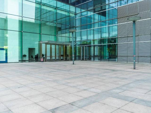 Locale Commerciale in affitto a Vimodrone, Lombardia