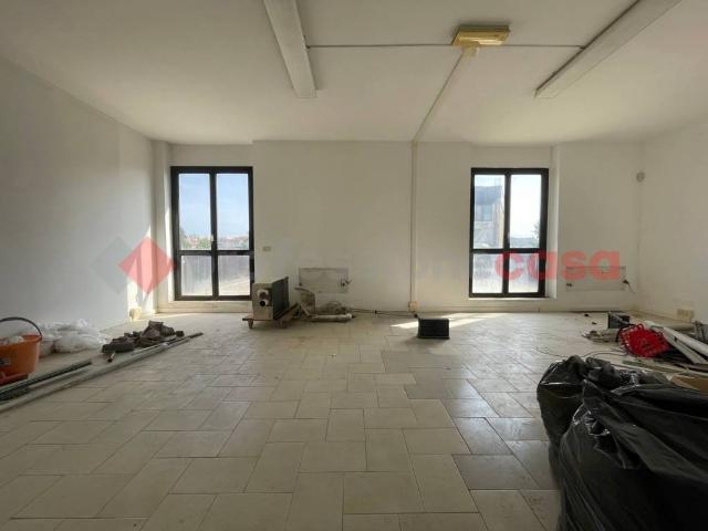 Locale Commerciale in affitto a Unione dei Comuni Circondario dell'Empolese Valdelsa, Vinci