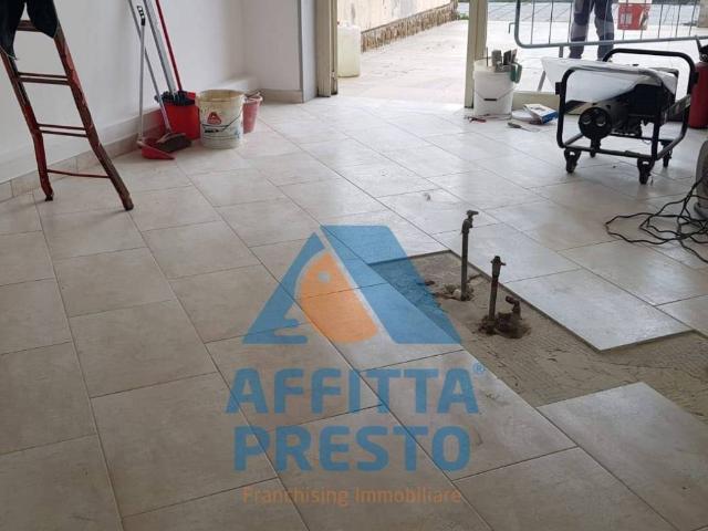 Locale Commerciale in affitto a Unione dei Comuni Circondario dell'Empolese Valdelsa, Vinci