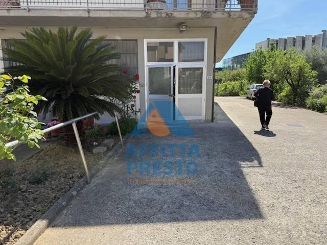 Locale Commerciale in affitto a Unione dei Comuni Circondario dell'Empolese Valdelsa, Vinci