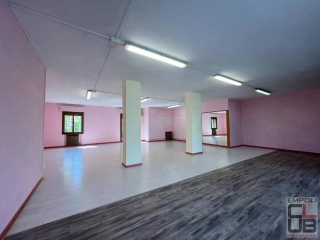 Locale Commerciale in affitto a Unione dei Comuni Circondario dell'Empolese Valdelsa, Vinci