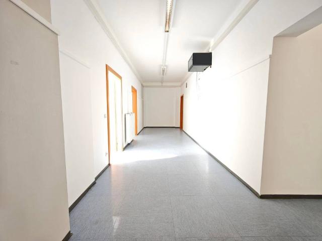 Locale Commerciale in affitto a Wipptal - Alta Vall'Isarco, Vipiteno - Sterzing