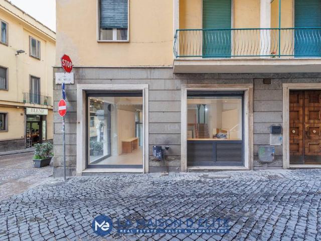 Locale Commerciale in affitto a Viterbo, Lazio