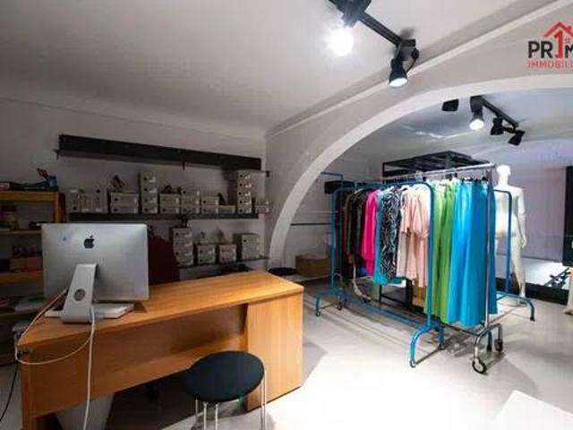 Locale Commerciale in affitto a Vittoria, Sicilia