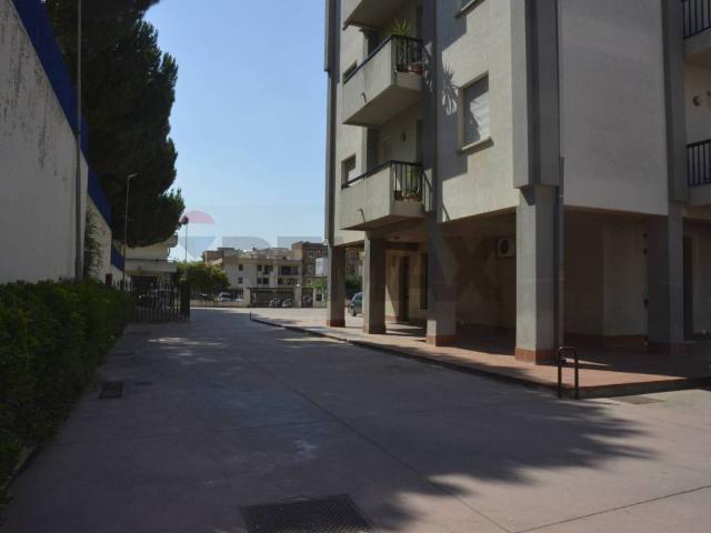 Locale Commerciale in affitto a Vittoria, Sicilia