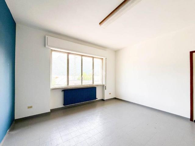 Locale Commerciale in affitto a Comunità montana della Valle Sabbia, Vobarno