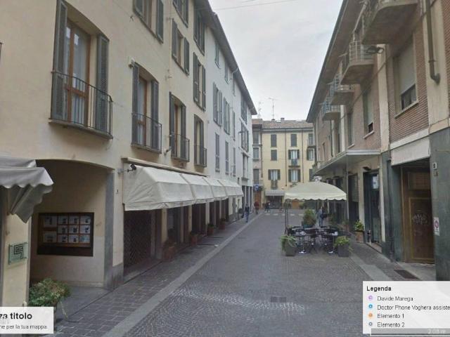 Locale Commerciale in affitto a Voghera, Lombardia