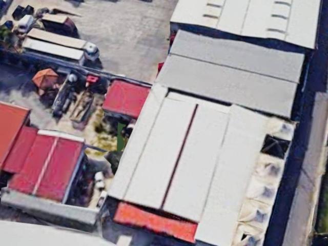 Locale Commerciale in affitto a Volla, Campania