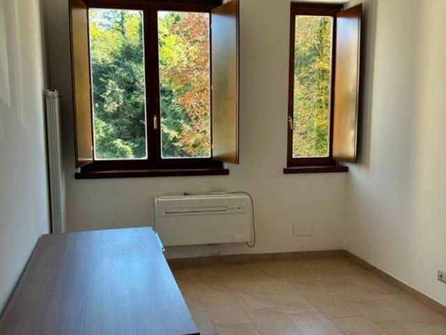 Locale Commerciale in affitto a Colle Gentile, Zagarolo