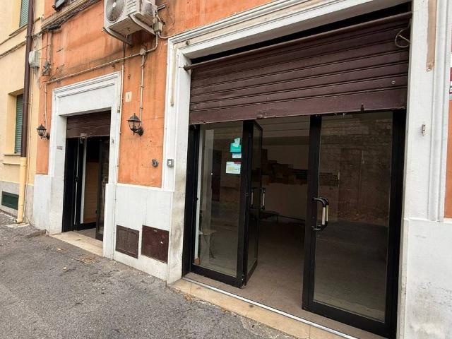 Locale Commerciale in affitto a Roma Capitale, Lazio