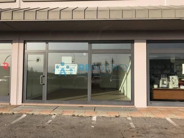 Locale Commerciale in affitto a Zanè, Veneto
