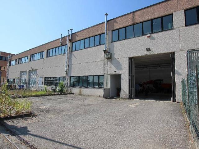 Locale Commerciale in affitto a Unione dei comuni Valli del Reno, Lavino e Samoggia, Zola Predosa