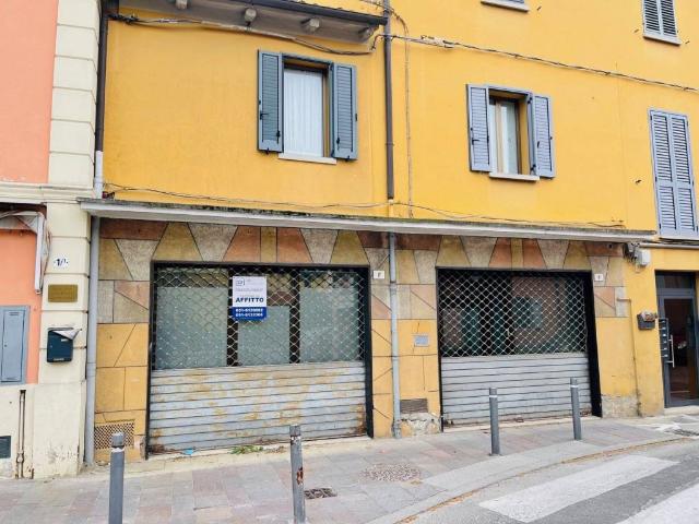 Locale Commerciale in affitto a Unione dei comuni Valli del Reno, Lavino e Samoggia, Zola Predosa