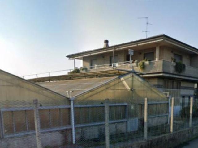 Capannone in vendita a Capriate San Gervasio, Lombardia