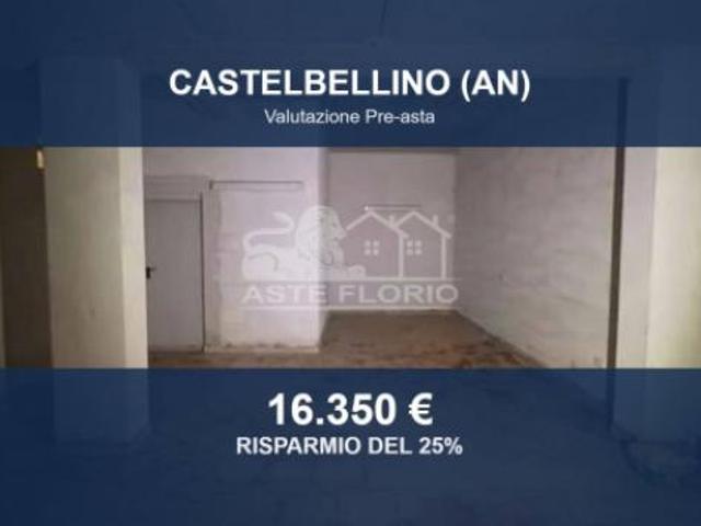 Box in vendita a Marche, Ancona
