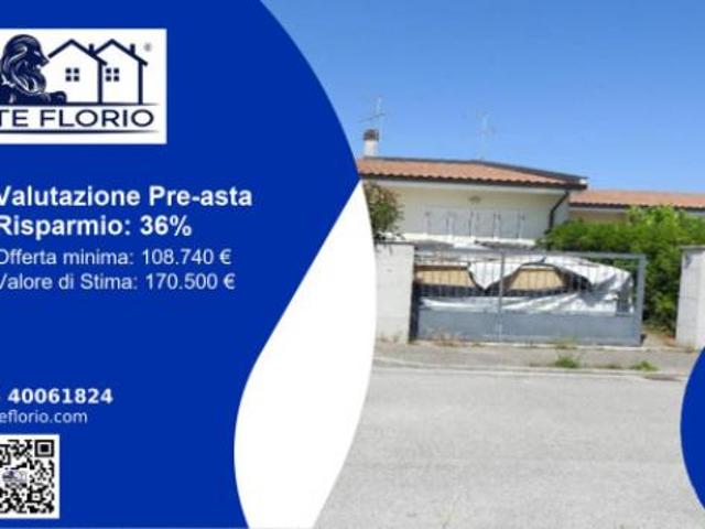Villa Indipendente in vendita a Musone, Marche